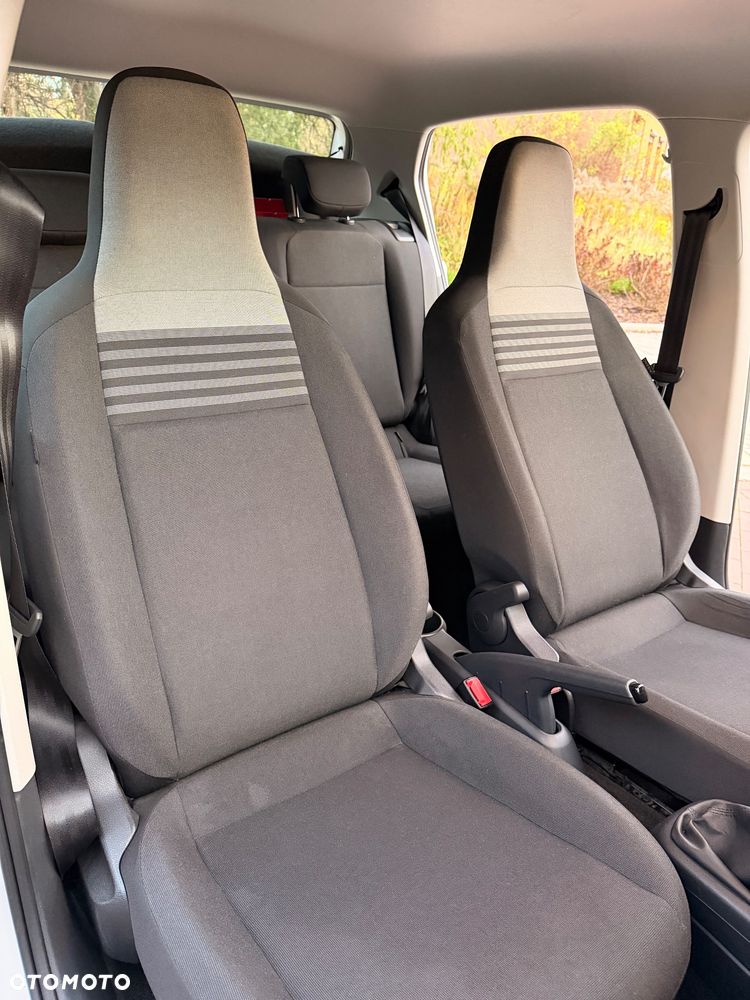 Volkswagen up! 1.0 move - 8