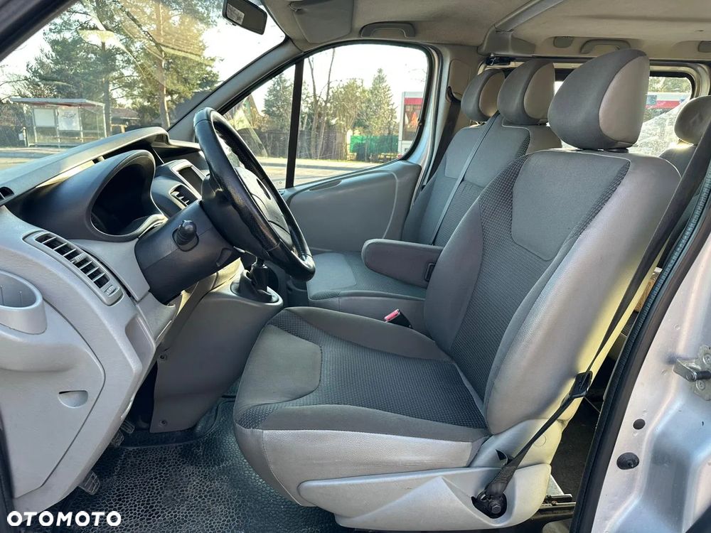 Opel Vivaro - 9