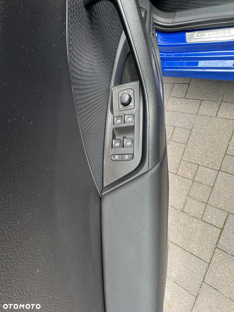 Skoda Octavia 2.0 TDI Style DSG - 7