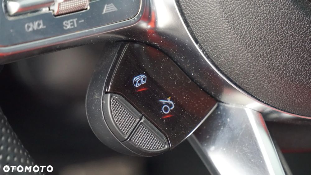 Mercedes-Benz AMG GT Speedshift 7G-DCT - 28