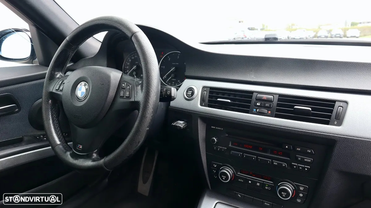 BMW 320 d Touring - 19