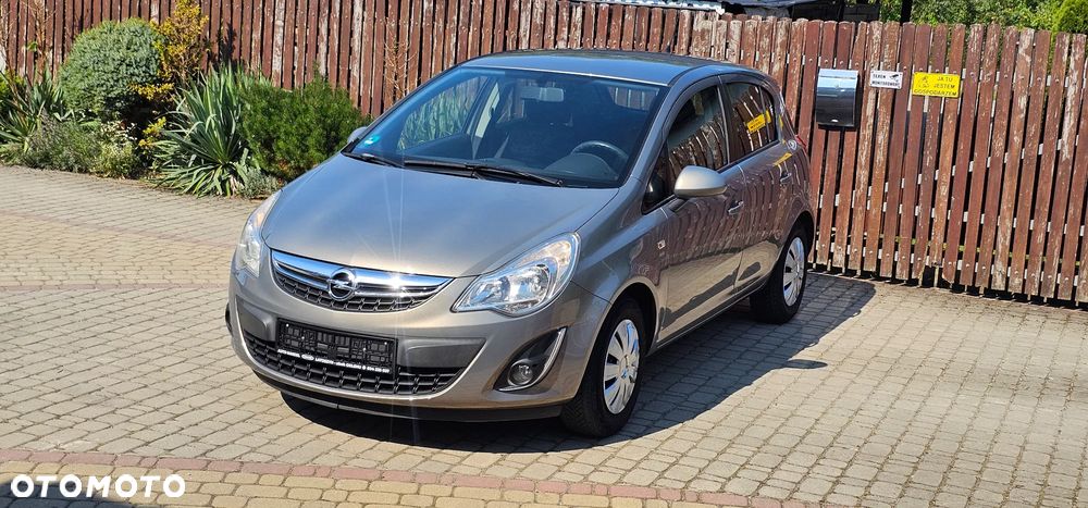 Opel Corsa 1.4 16V Satellite - 1