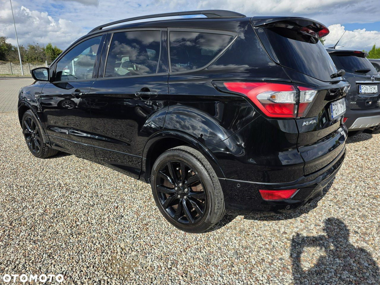 Ford Kuga 1.5 EcoBoost 2x4 ST-Line - 10