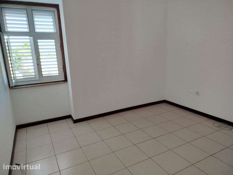 Moradia T2 Louredo - Grande imagem: 5/7