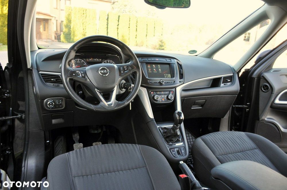 Opel Zafira - 28
