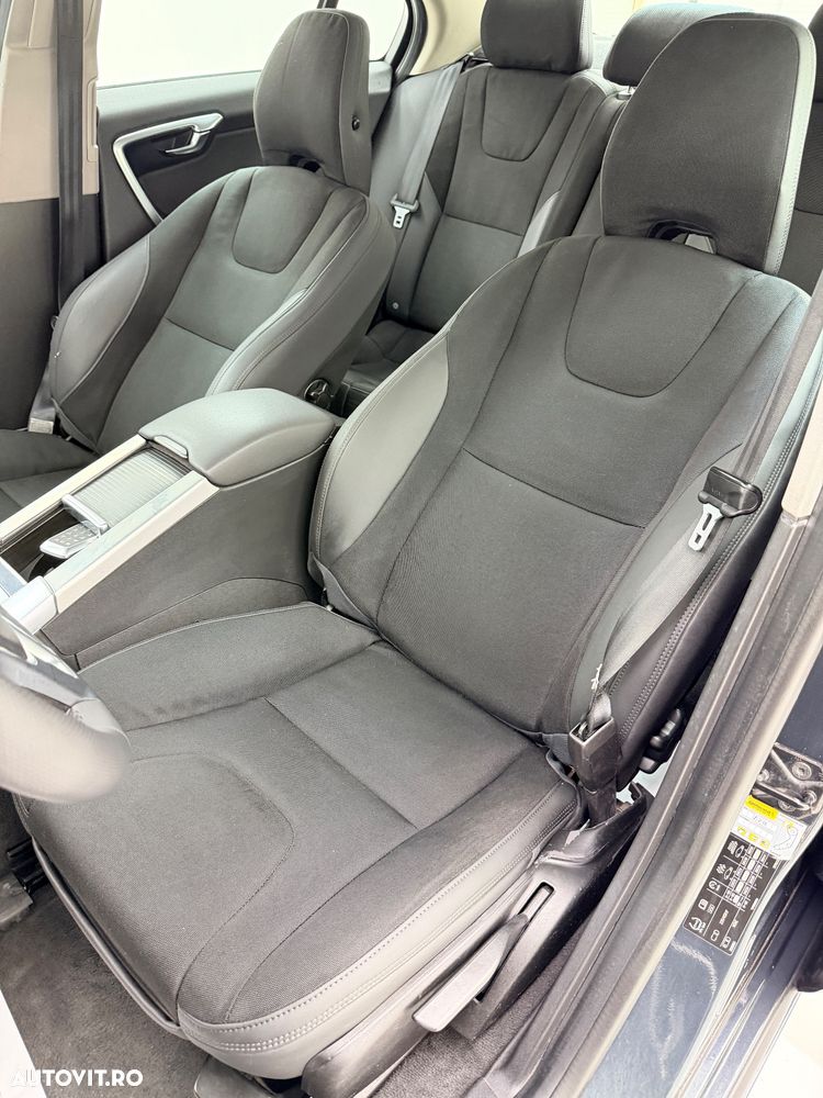 Volvo S60 D3 Geartronic Momentum - 16