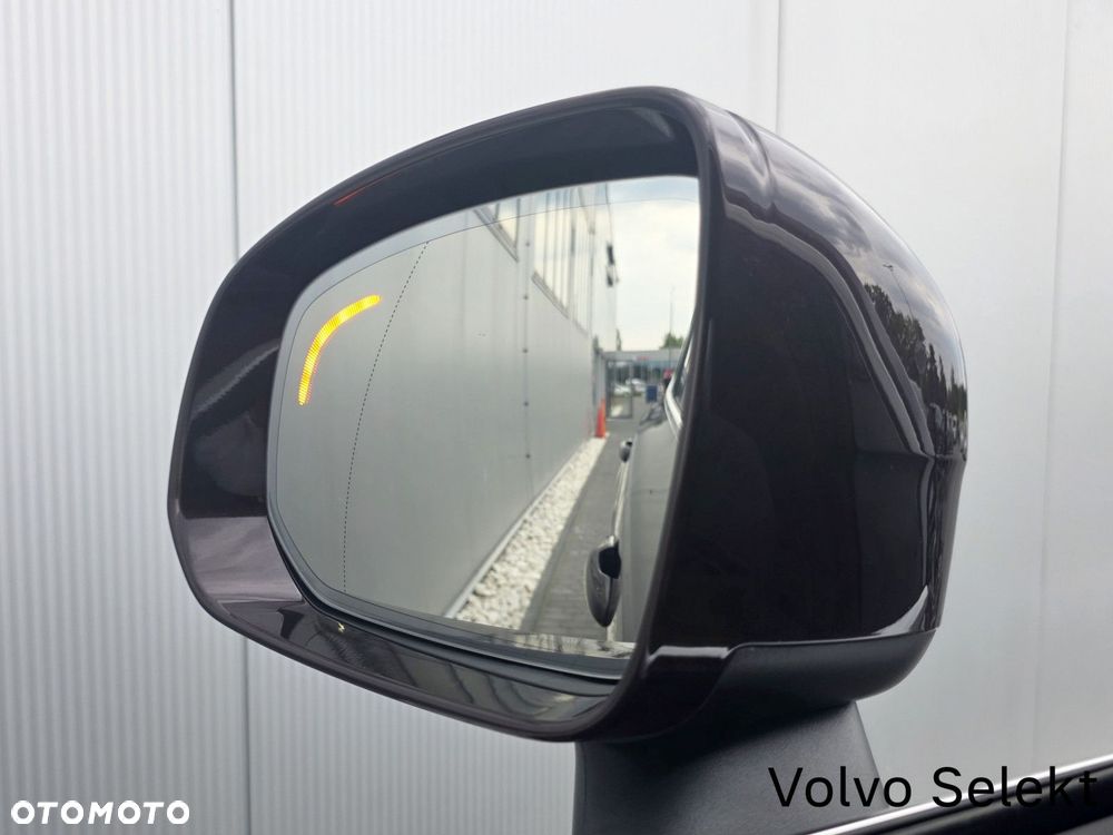 Volvo XC 90 - 38
