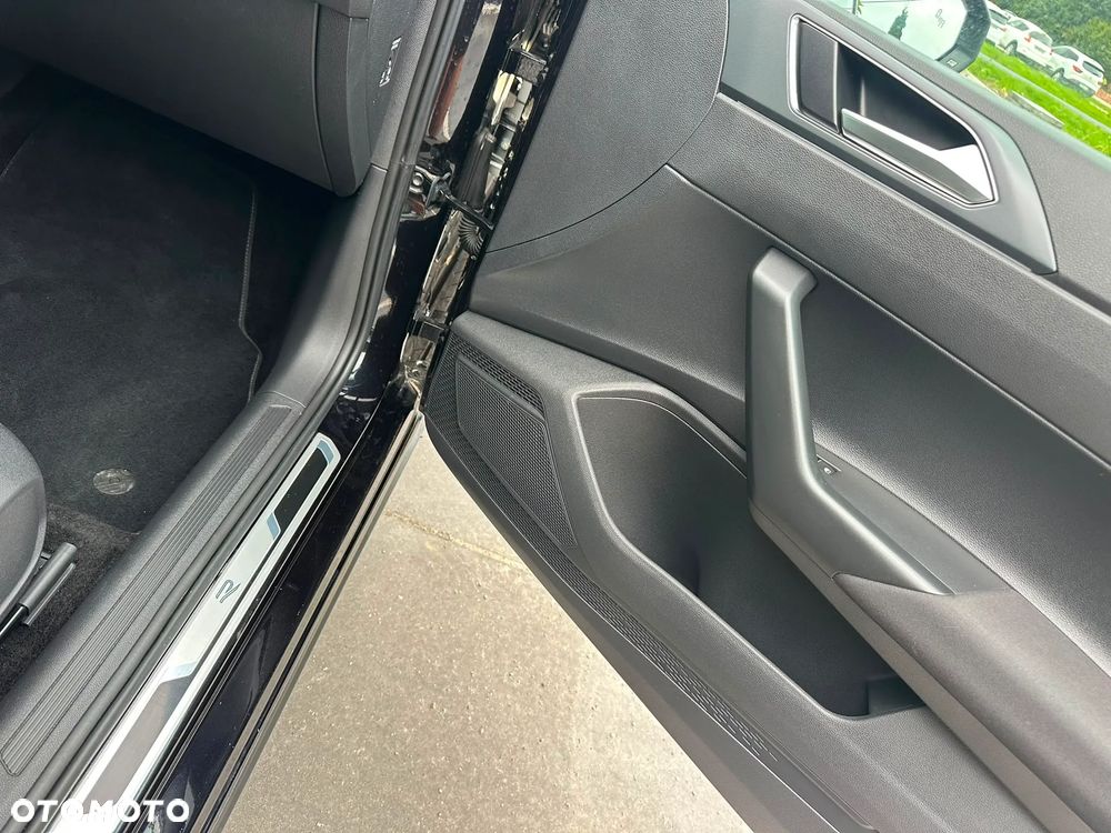 Volkswagen Polo 1.0 TSI OPF R-Line - 18