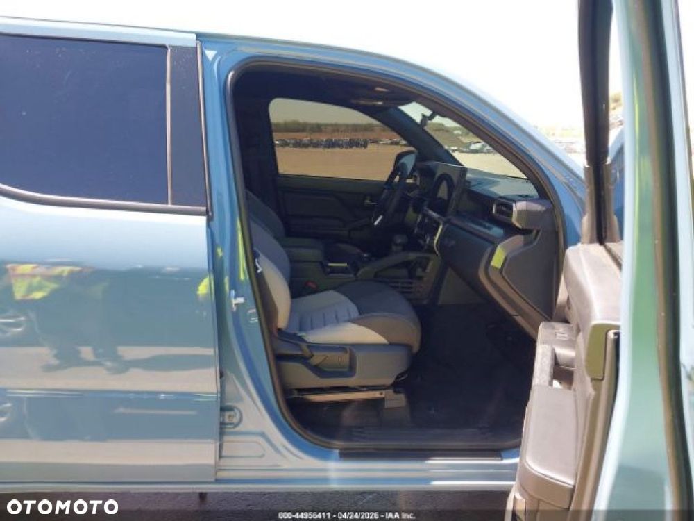 Toyota Tacoma - 9