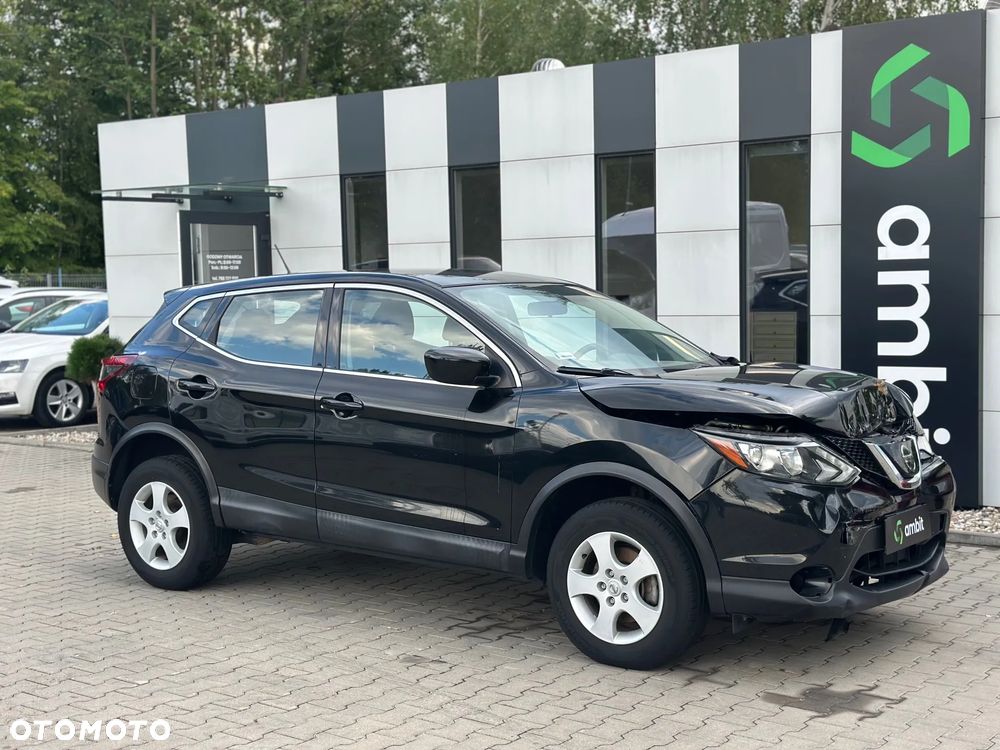 Nissan Rogue - 1