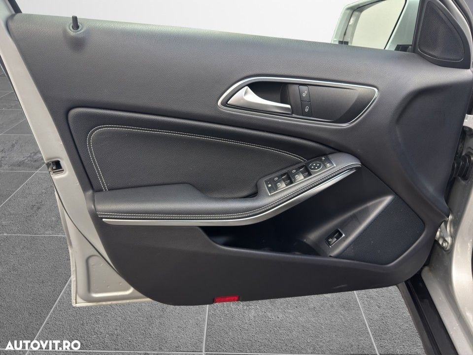 Mercedes-Benz GLA - 18