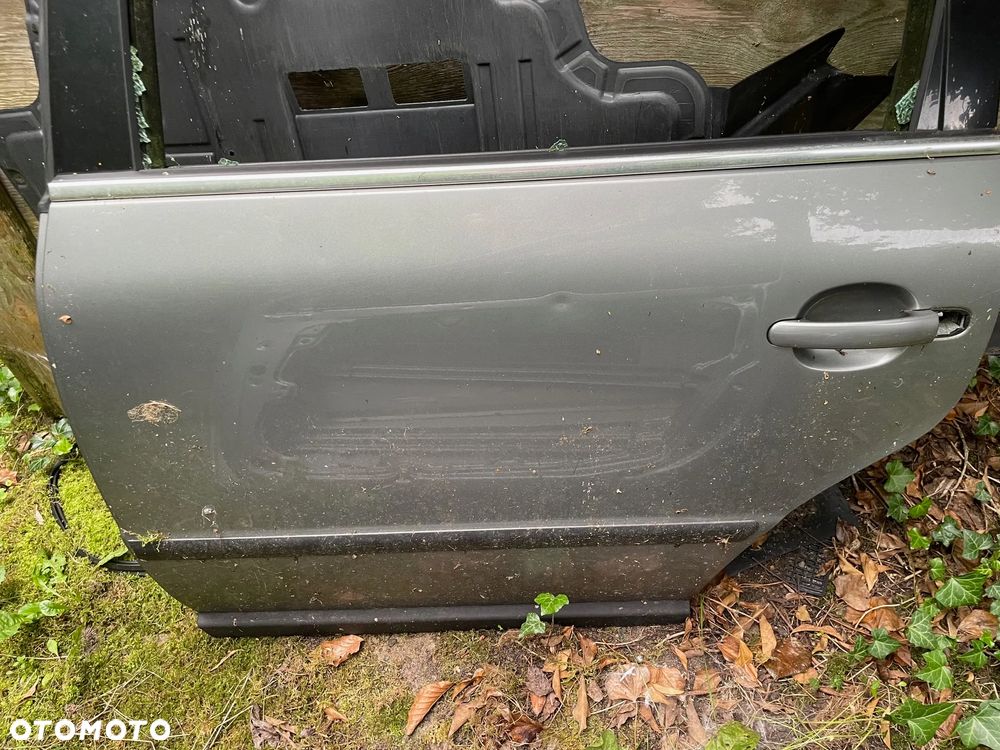 VW PASSAT B5 FL KOMBI DRZWI TYŁ LEWE CZARNE LC9Z I INNE - 5