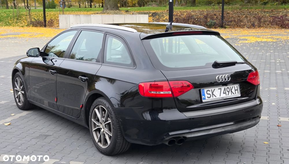 Audi A4 Avant 2.0 TDI DPF quattro Ambiente - 8