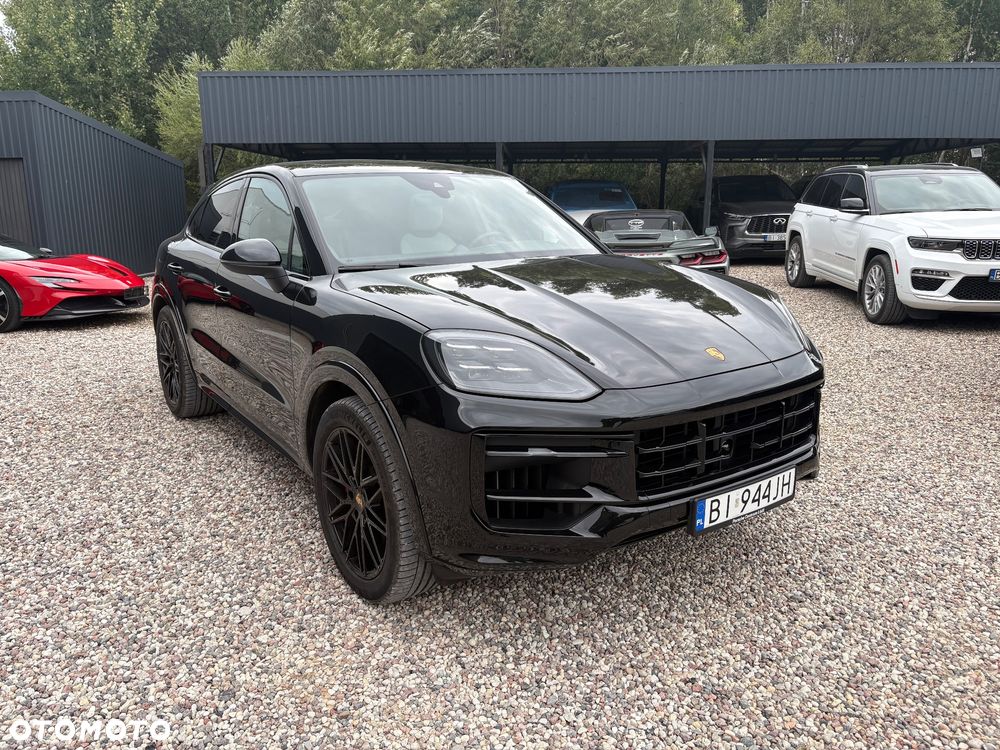 Porsche Cayenne - 1