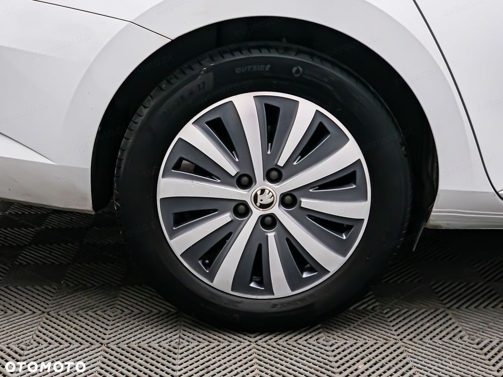 Skoda Superb 1.5 TSI Style DSG - 34