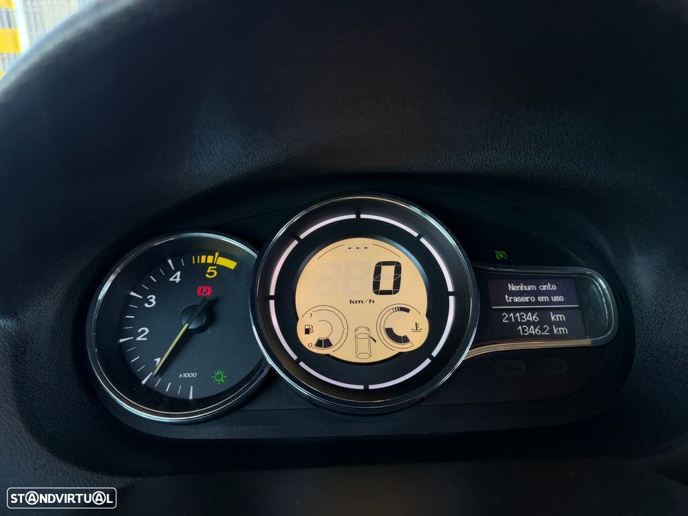Renault Megane 1.5 dCi Dynamique - 8