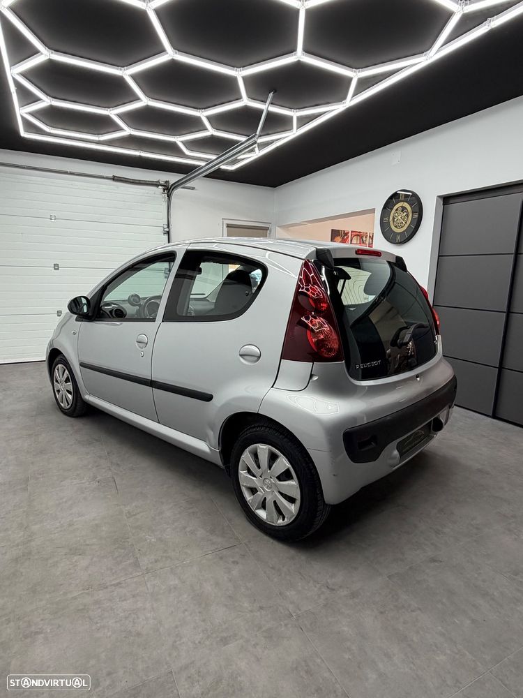 Peugeot 107 1.0 Trendy 2 Tronic - 5