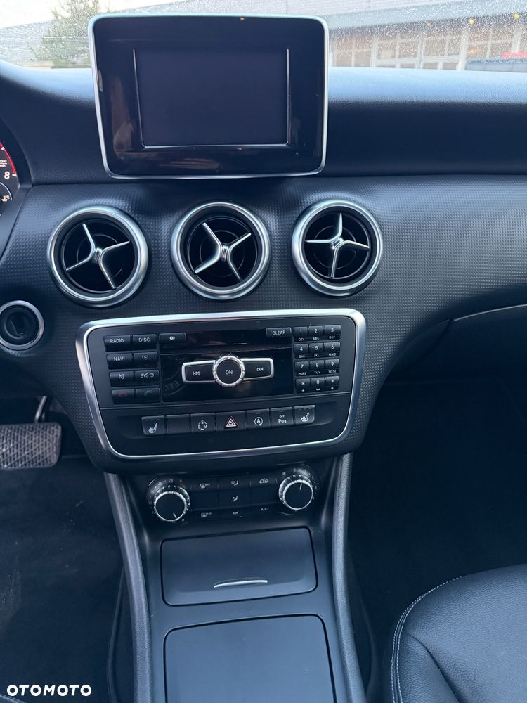 Mercedes-Benz Klasa A 180 7G-DCT - 19