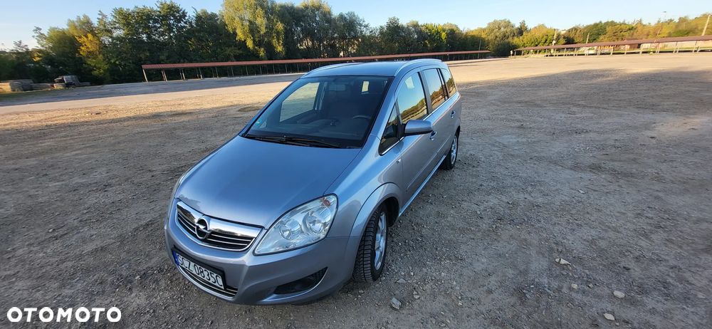 Opel Zafira 1.7 CDTI Essentia - 1