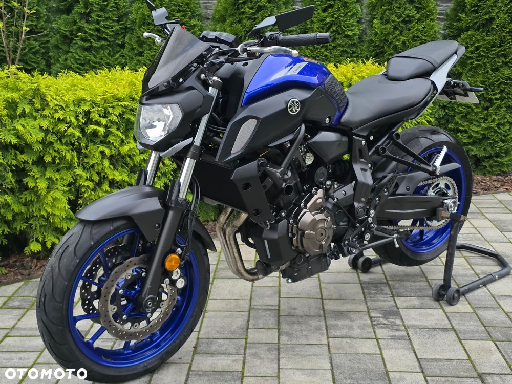 Yamaha MT - 2