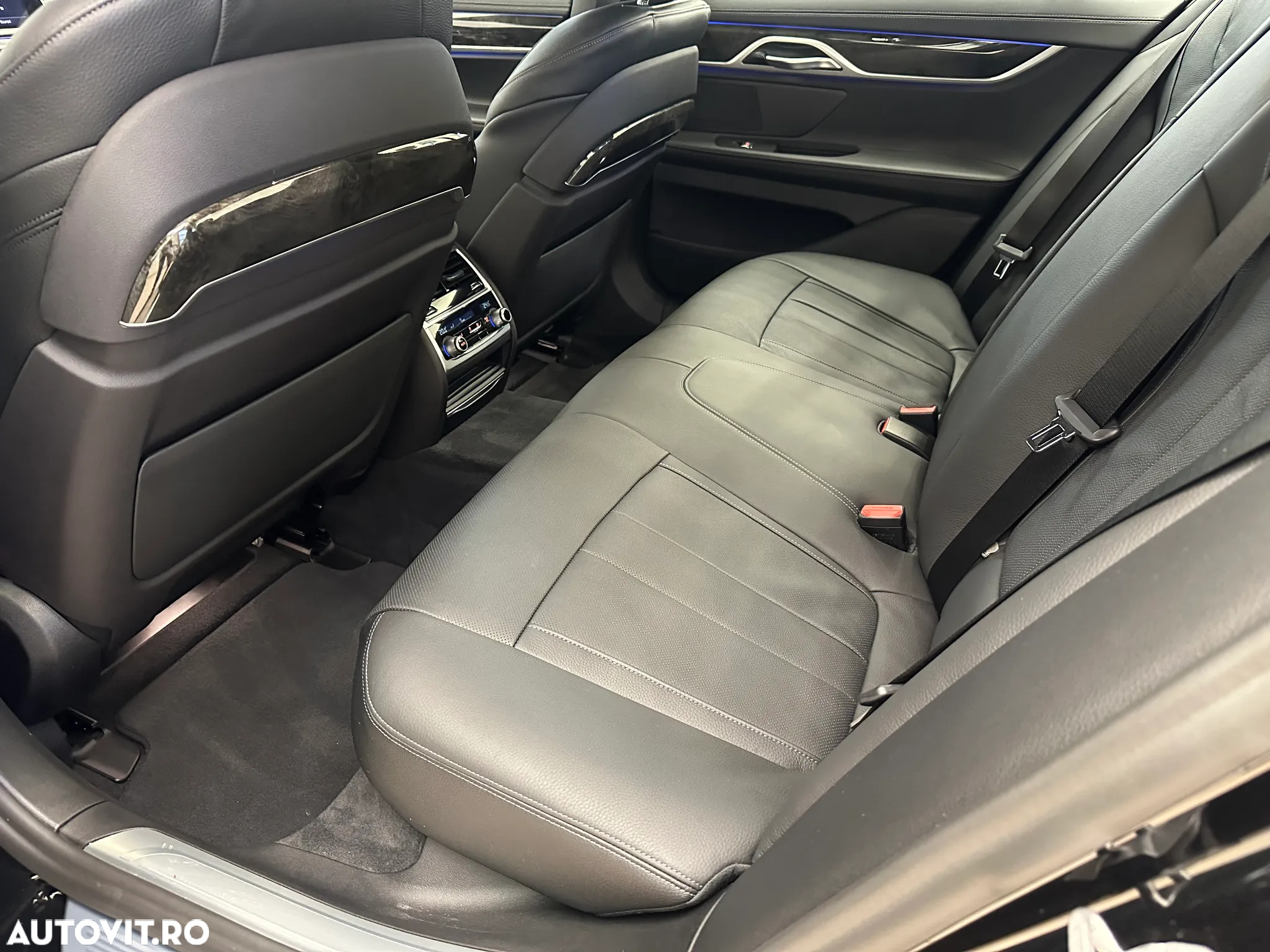BMW Seria 7 740d xDrive - 20