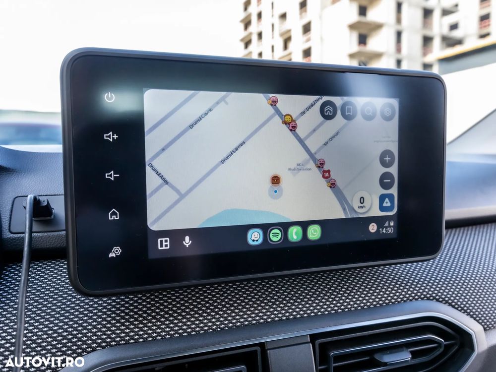 Dacia Logan TCe 90 CVT Comfort - 8