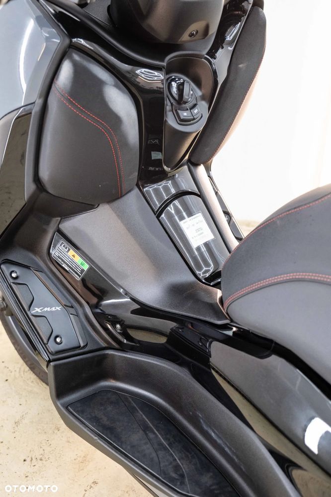 Yamaha X-max - 25