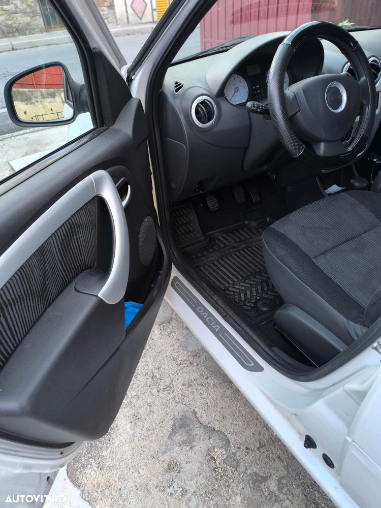 Dacia Logan 1.4 MPI Laureate - 14
