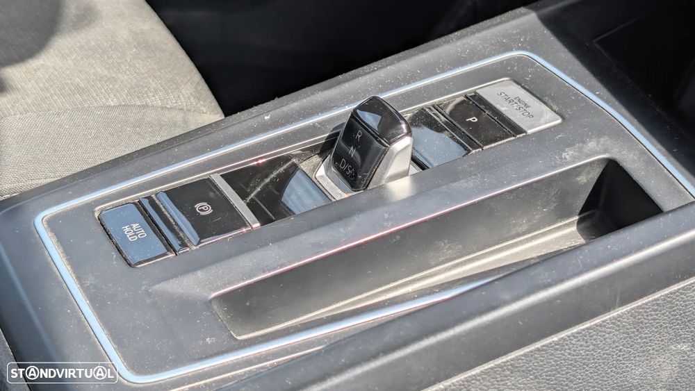 VW Golf 1.0 eTSI Life DSG - 14