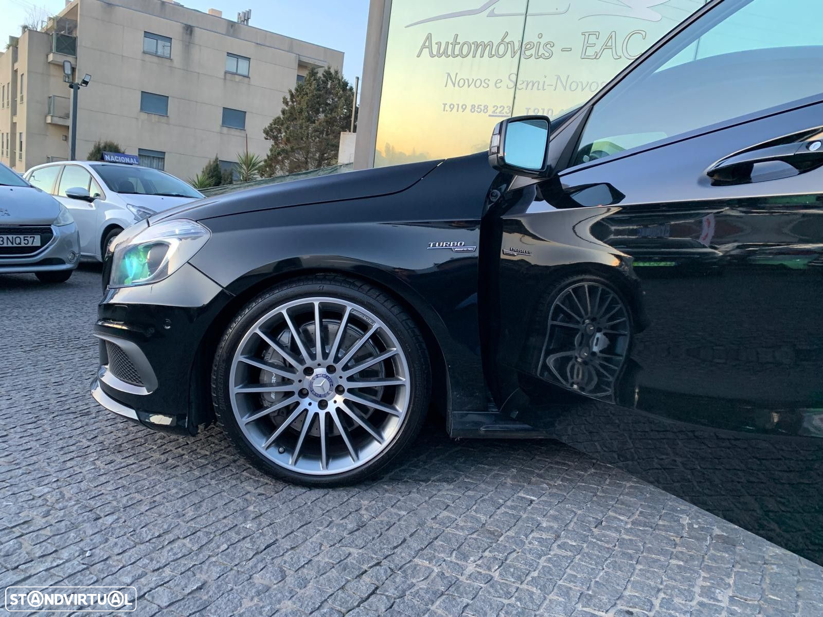 Mercedes-Benz A 45 AMG 4-Matic - 9
