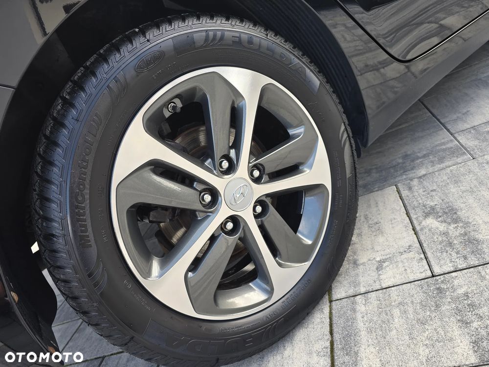 Hyundai i30 blue 1.4 Passion - 37