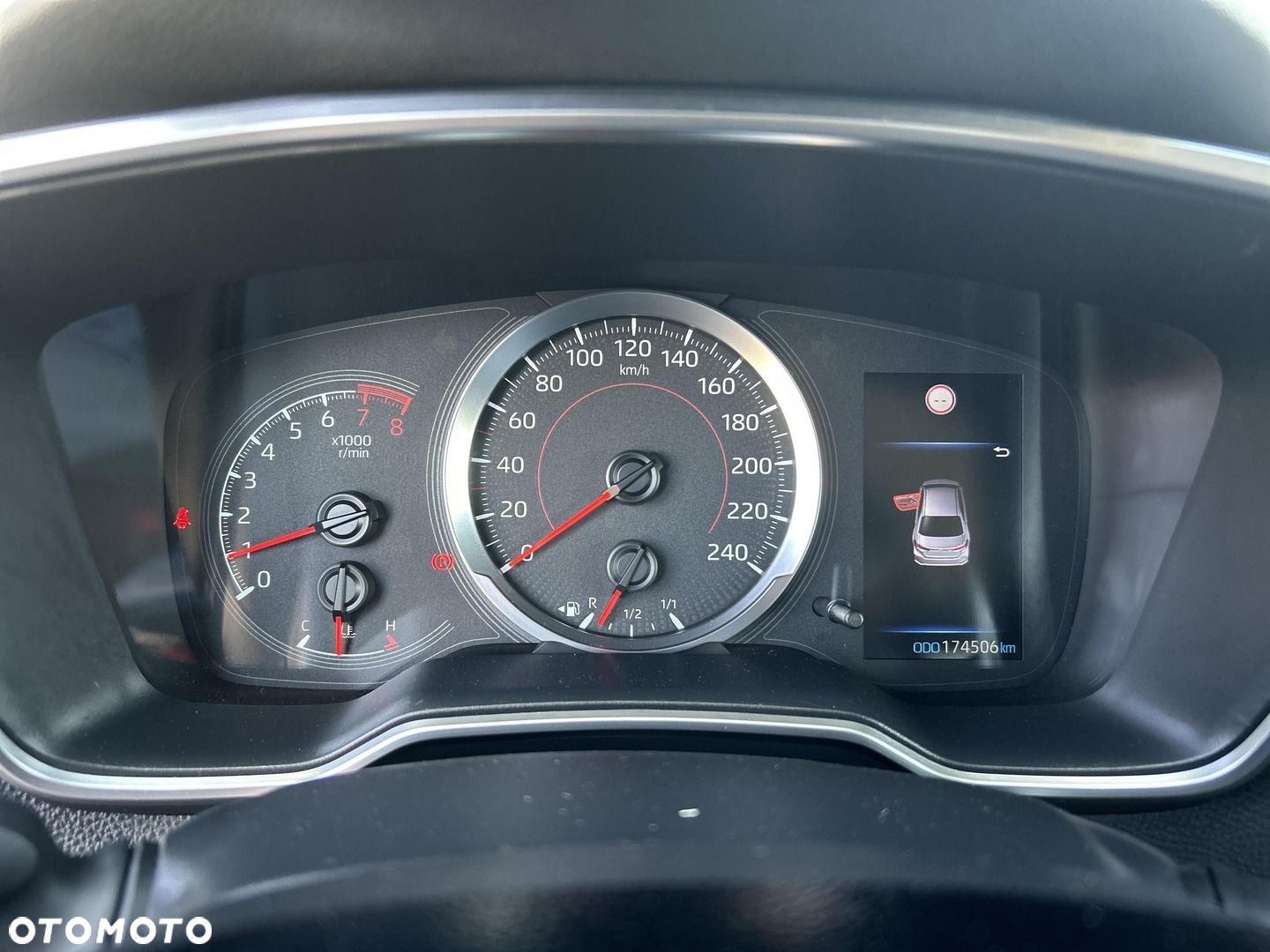 Toyota Corolla - 17