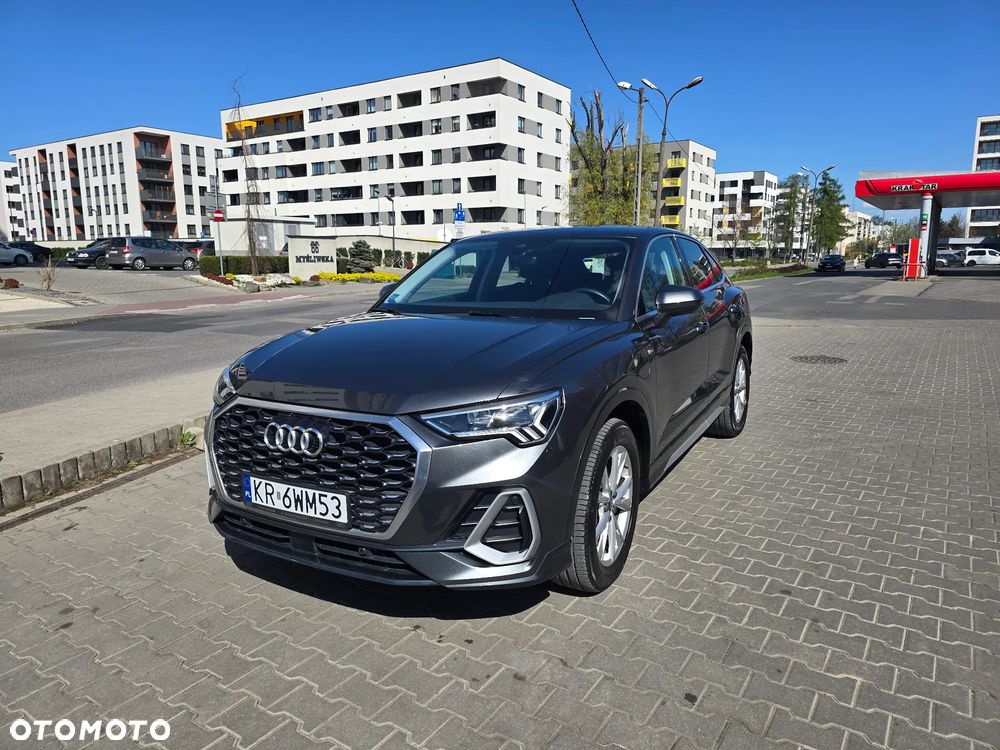 Audi Q3 Sportback - 16