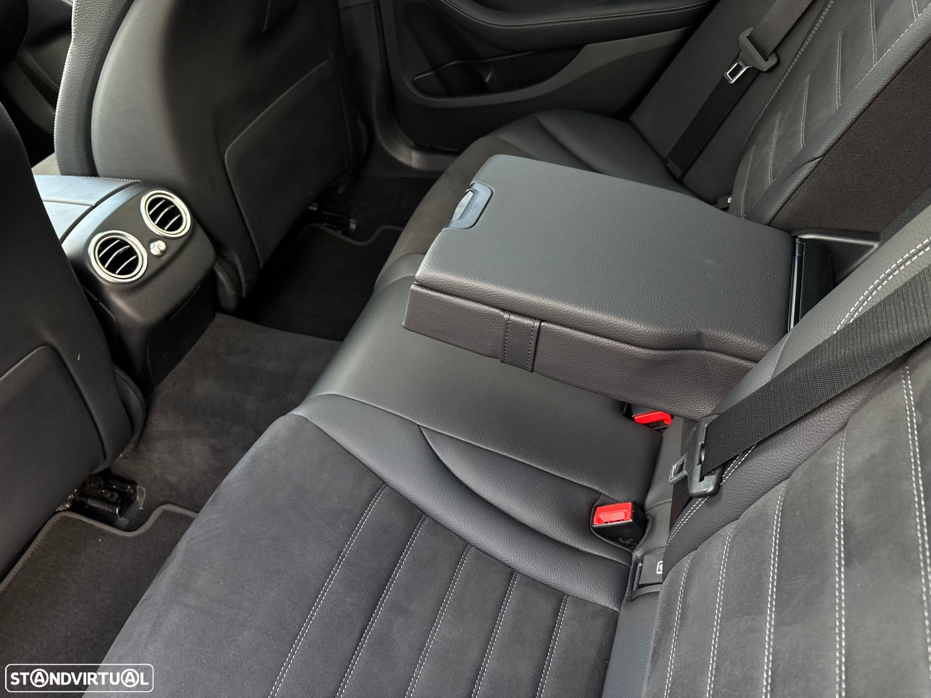 Mercedes-Benz C 300 de AMG Line - 39