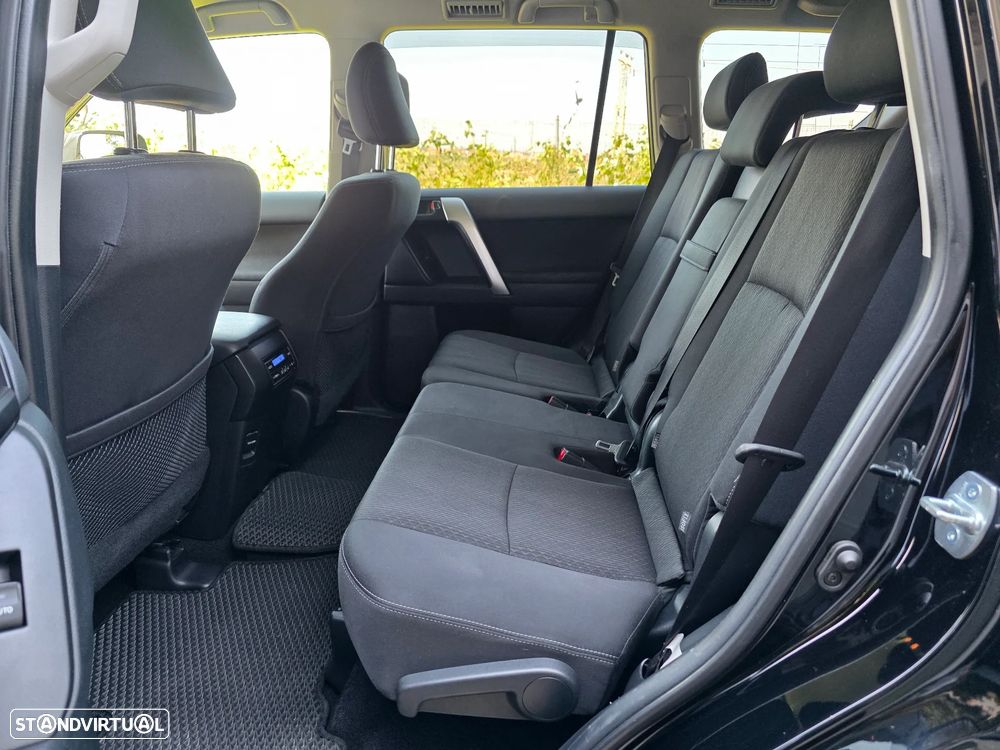 Toyota Land Cruiser Prado - 7