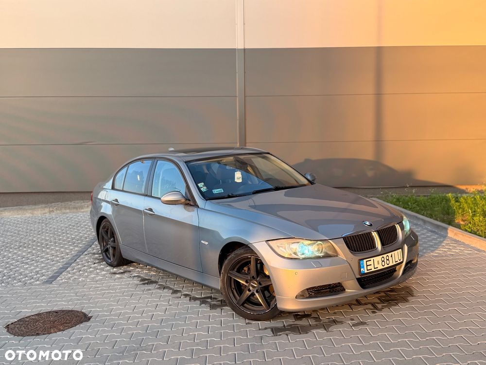BMW Seria 3 318d - 15