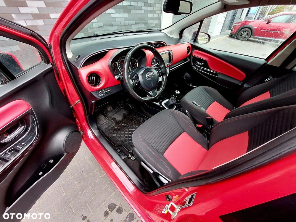 Toyota Yaris 1.33 Premium - 10