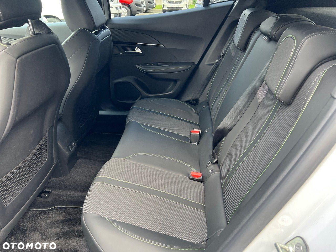 Peugeot 2008 1.2 PureTech GT S&S EAT8 - 10