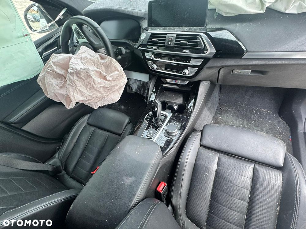 BMW X4 xM40i - 13