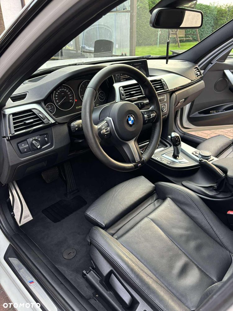 BMW Seria 3 325d M Sport - 19