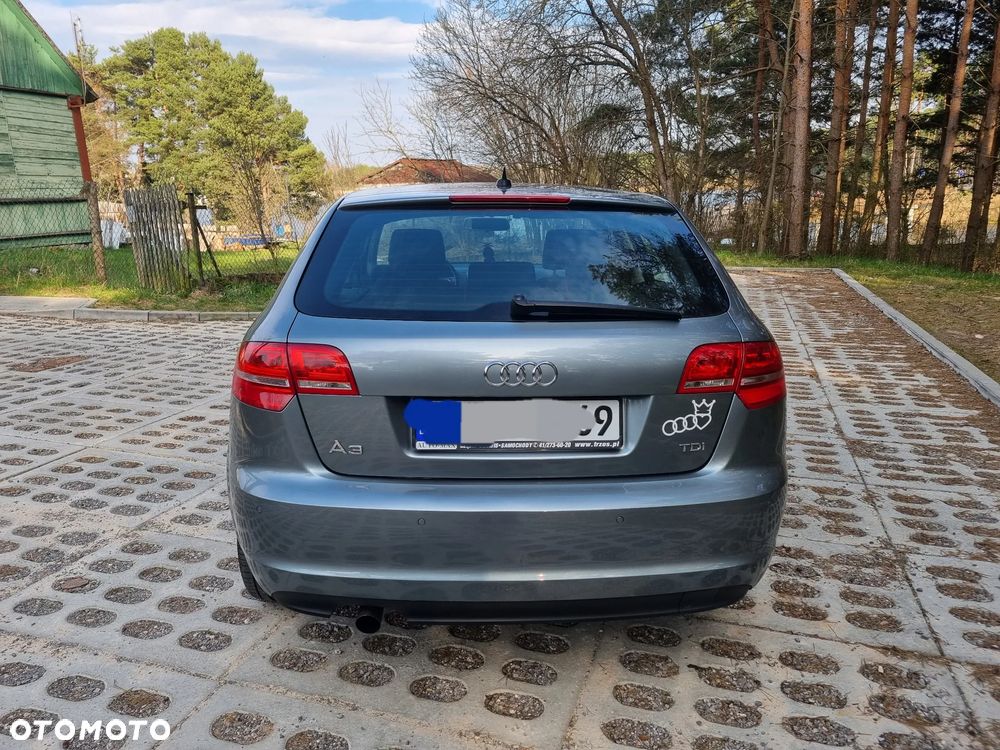 Audi A3 Sportback 2.0 TDI DPF Ambiente - 2