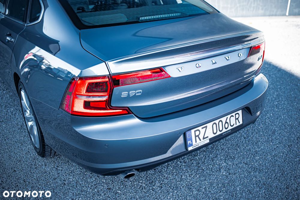 Volvo S90 - 24