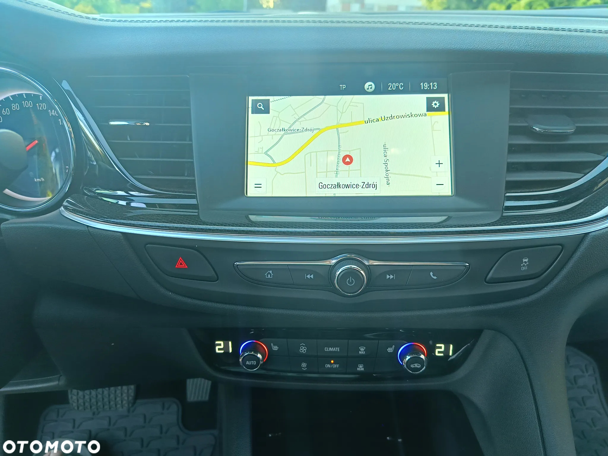 Opel Insignia - 12