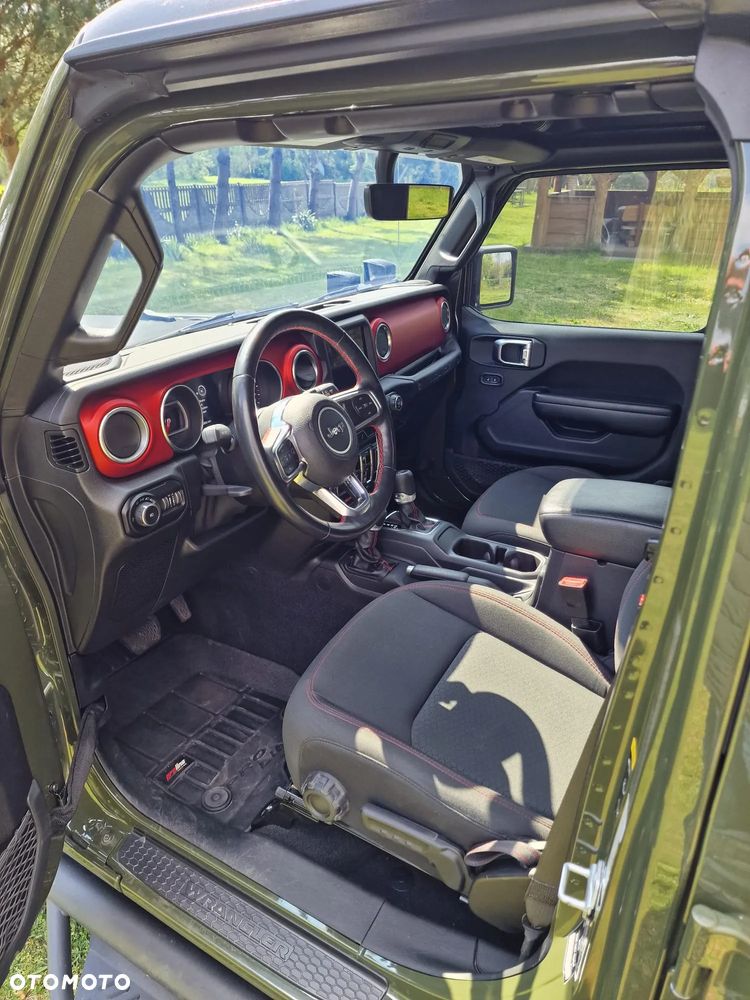 Jeep Wrangler Unlimited 3.8 Automatik Sahara - 17