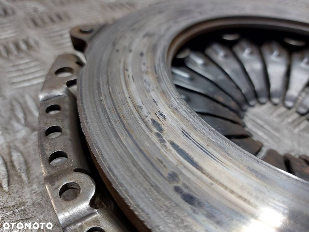 KOŁO DWUMASOWE + TARCZA + DOCISK + ŁOŻYSKO OPOROWE AUDI A4 B6 058105266H - 8