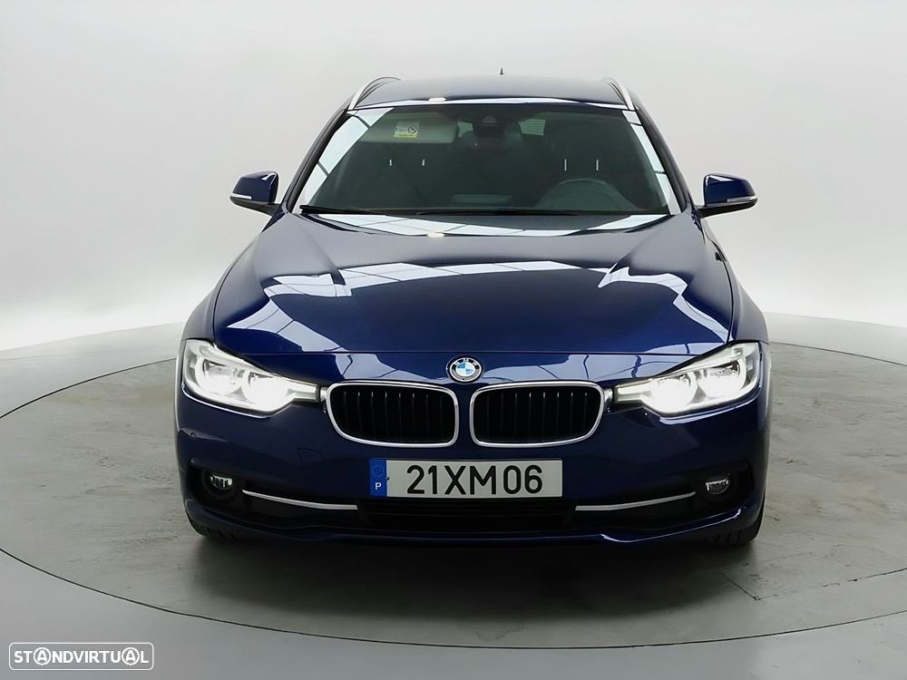 BMW 318 2019 photo 2