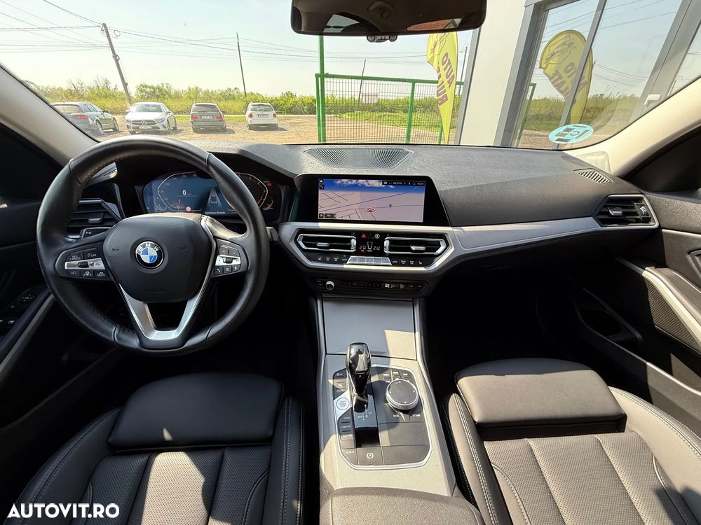 BMW Seria 3 320i xDrive Aut. Advantage - 12