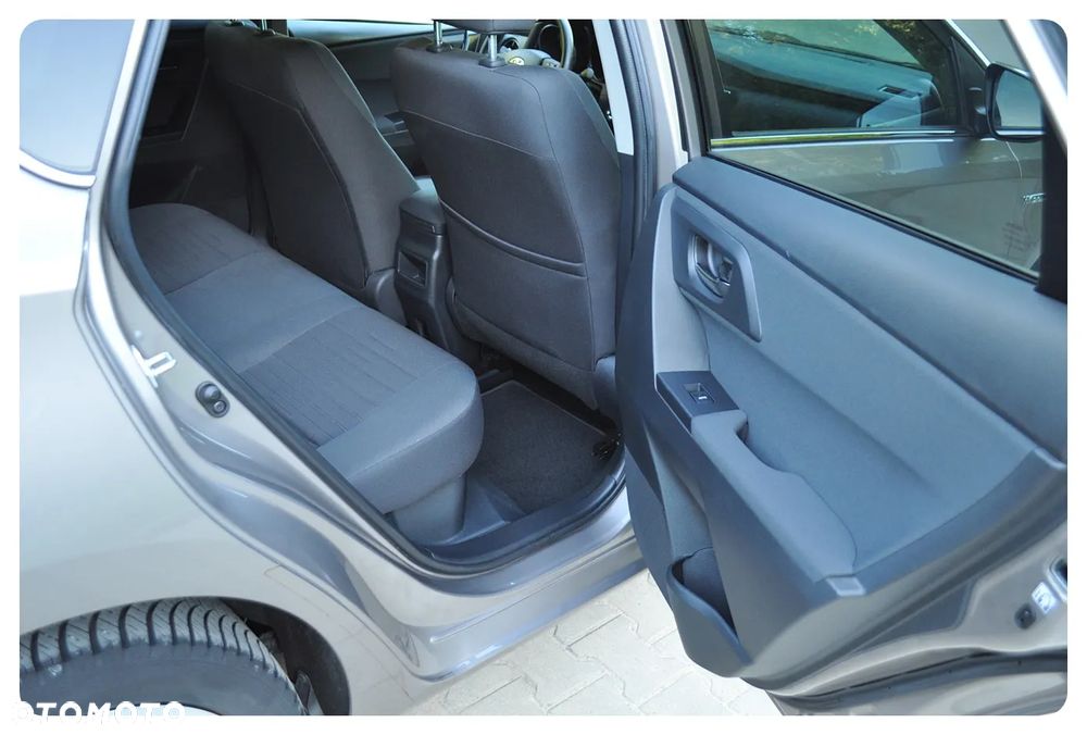 Toyota Auris 1.8 HSD Luna - 27