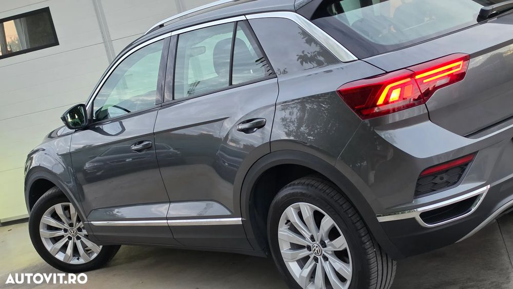 Volkswagen T-Roc 2.0 TDI SCR DSG Sport - 23