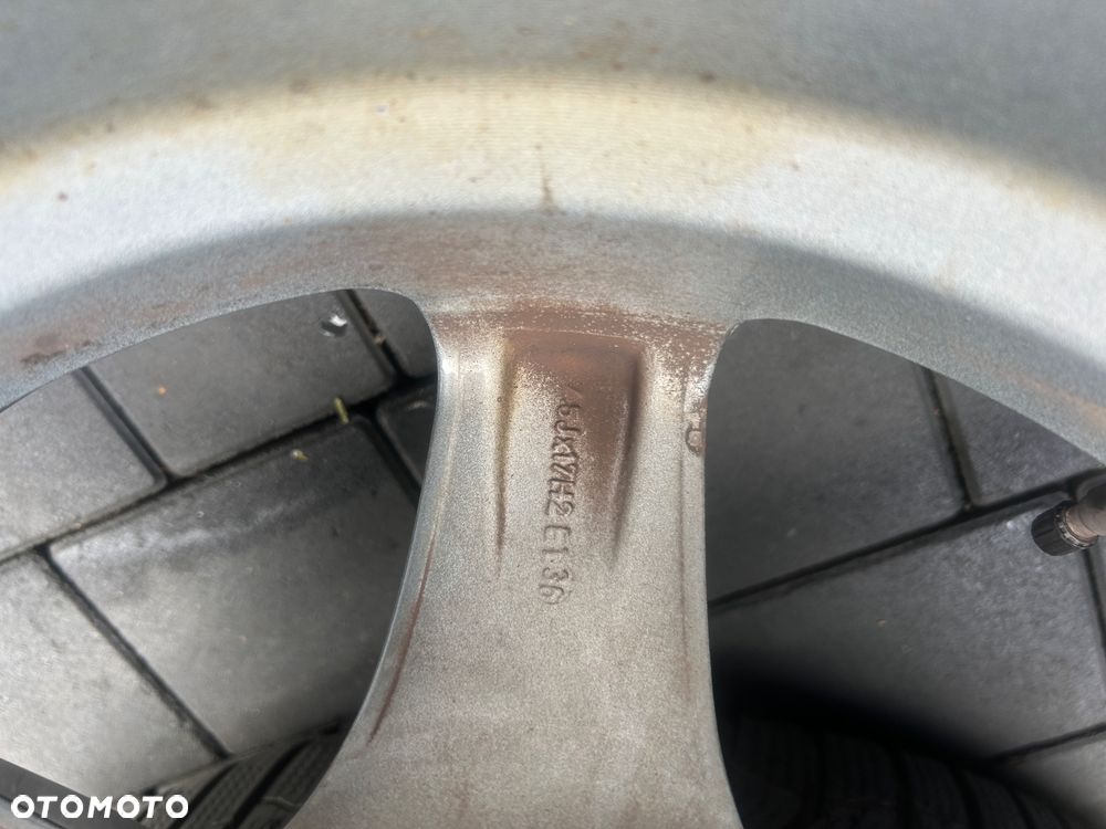 Koła Zimowe Fiat Freemont Dodge 5x127 ET36 225/65/17 - 13